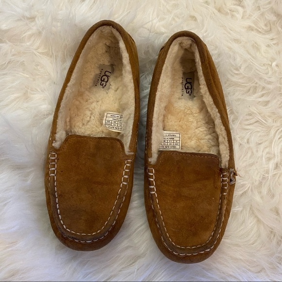 UGG Ansley Moccasins sz 9 Suede Wool Fur Lining - Picture 6 of 7